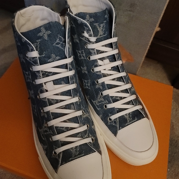 Louis Vuitton High Top Sneaker - Picture 3 of 3